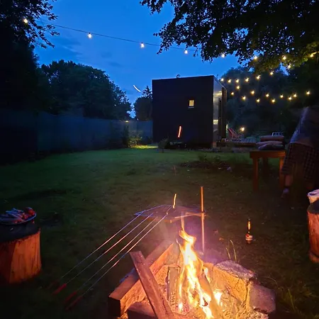 Kemp Glamping Pod Zámkem *
